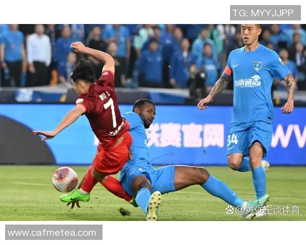 南京羽毛球队以52分稳居精英赛积分榜首位展现强劲实力 南京羽毛球队以52分稳居精英赛积分榜首位展现强劲实力