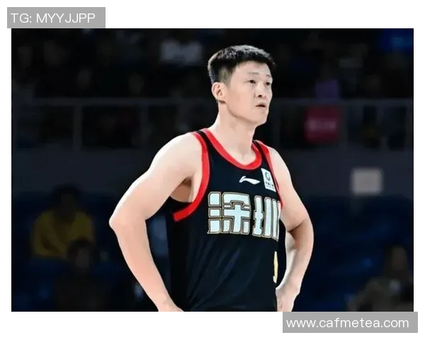 周鹏的篮球之路：从青涩少年到CBA传奇的奋斗与荣耀