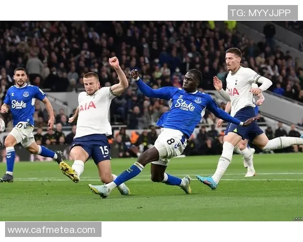 埃弗顿与热刺对决前瞻及比分预测分析，谁能笑到最后