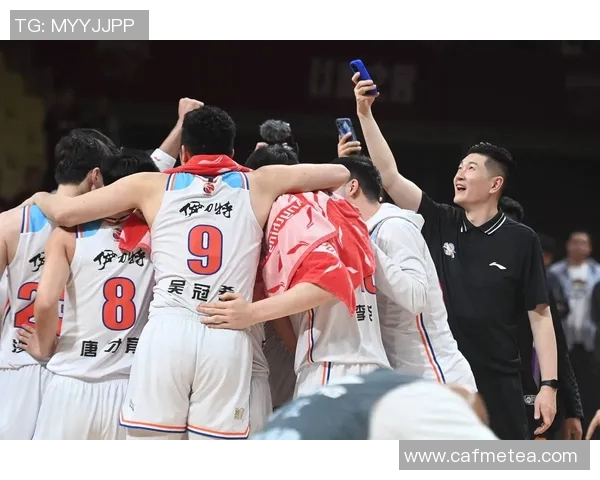 新疆伊力特迎战广州队争夺篮球联赛季后赛资格的关键战役