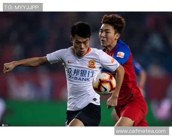 斯威与卓尔激战正酣谁能在这场较量中笑到最后