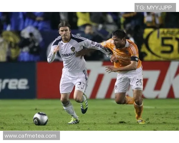 曼联与洛杉矶银河精彩对决回顾赛场瞬间与球员表现分析 曼联与洛杉矶银河精彩对决回顾赛场瞬间与球员表现分析