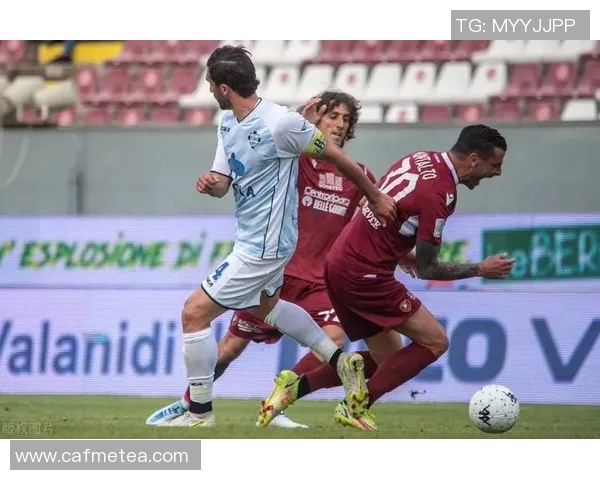 芝加哥火焰与哥伦布机员激战正酣精彩直播尽在眼前