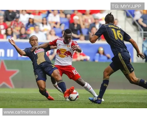 2月17日里尔对阵强敌全力争胜期待精彩比赛瞬间 2月17日里尔对阵强敌全力争胜期待精彩比赛瞬间