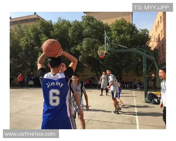 广厦与上海激战全场精彩回放尽在其中感受篮球魅力与激情对决 广厦与上海激战全场精彩回放尽在其中感受篮球魅力与激情对决